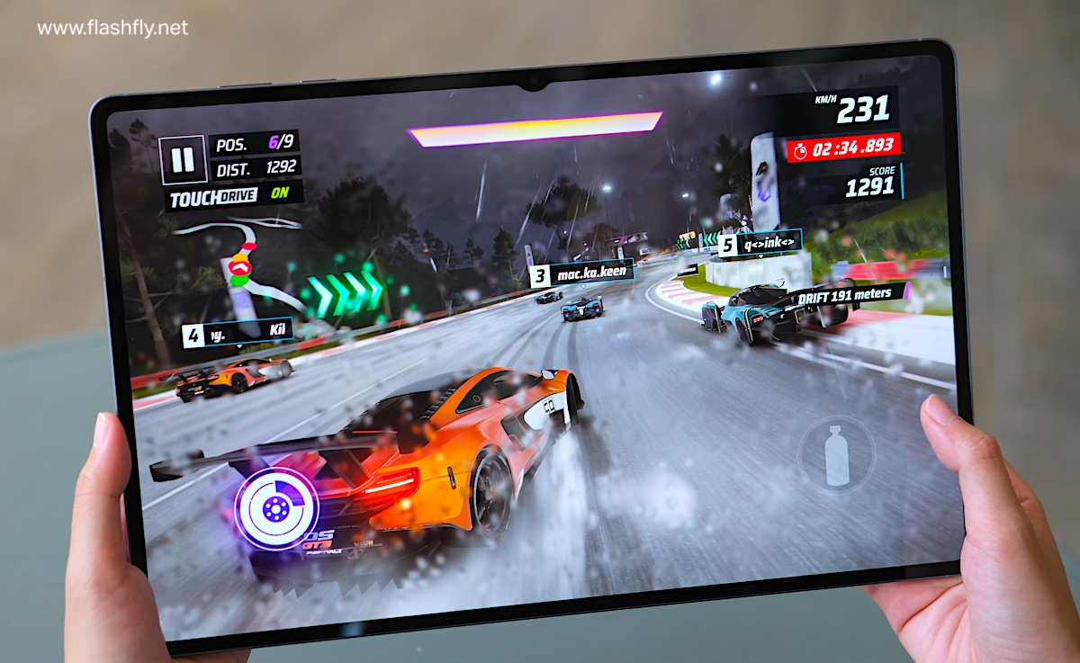 รีวิว Samsung Galaxy Tab S12 Ultra แท็บเล็ตจอยักษ์ 14.6 นิ้ว ดีไซน์บางเฉียบ เบาพกง่าย ทำงานได้ดุจ PC