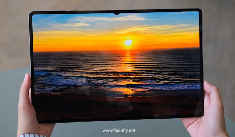 รีวิว Samsung Galaxy Tab S12 Ultra แท็บเล็ตจอยักษ์ 14.6 นิ้ว ดีไซน์บางเฉียบ เบาพกง่าย ทำงานได้ดุจ PC