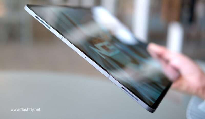 รีวิว Samsung Galaxy Tab S12 Ultra แท็บเล็ตจอยักษ์ 14.6 นิ้ว ดีไซน์บางเฉียบ เบาพกง่าย ทำงานได้ดุจ PC