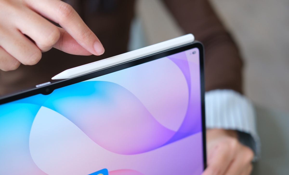 รีวิว Samsung Galaxy Tab S12 Ultra แท็บเล็ตจอยักษ์ 14.6 นิ้ว ดีไซน์บางเฉียบ เบาพกง่าย ทำงานได้ดุจ PC