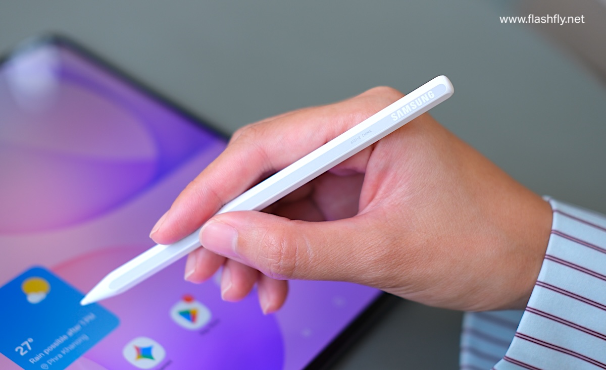 รีวิว Samsung Galaxy Tab S12 Ultra แท็บเล็ตจอยักษ์ 14.6 นิ้ว ดีไซน์บางเฉียบ เบาพกง่าย ทำงานได้ดุจ PC