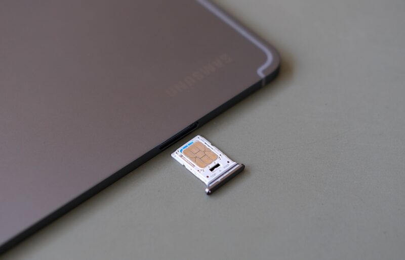รีวิว Samsung Galaxy Tab S12 Ultra แท็บเล็ตจอยักษ์ 14.6 นิ้ว ดีไซน์บางเฉียบ เบาพกง่าย ทำงานได้ดุจ PC