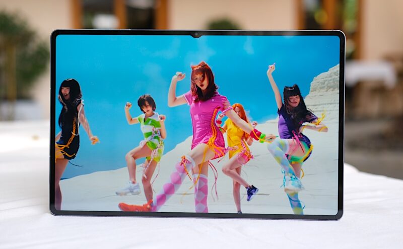 รีวิว Samsung Galaxy Tab S12 Ultra แท็บเล็ตจอยักษ์ 14.6 นิ้ว ดีไซน์บางเฉียบ เบาพกง่าย ทำงานได้ดุจ PC