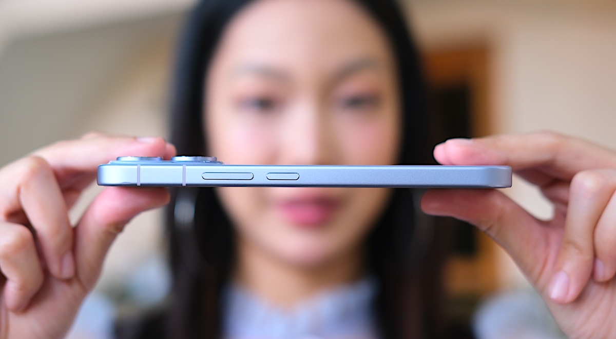 รีวิว vivo V80 "เสกช็อตลูกรักพระเจ้า" มาพร้อมกล้อง ZEISS ดีไซน์ดวงดาวสุดโดดเด่น แบตเตอรี่ 7200mAh ชาร์จไว 90W FlashCharge ระบบปฏิบัติการใหม่ล่าสุด OriginOS 7