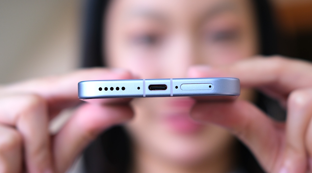รีวิว vivo V80 "เสกช็อตลูกรักพระเจ้า" มาพร้อมกล้อง ZEISS ดีไซน์ดวงดาวสุดโดดเด่น แบตเตอรี่ 7200mAh ชาร์จไว 90W FlashCharge ระบบปฏิบัติการใหม่ล่าสุด OriginOS 7