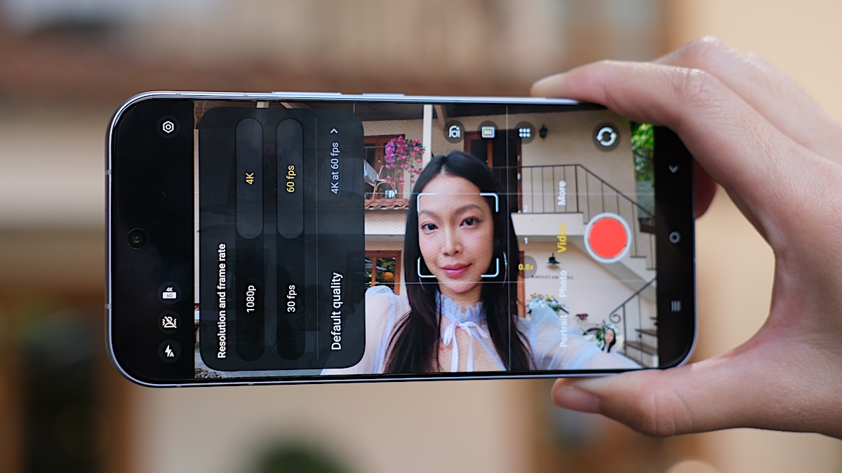 รีวิว vivo V80 "เสกช็อตลูกรักพระเจ้า" มาพร้อมกล้อง ZEISS ดีไซน์ดวงดาวสุดโดดเด่น แบตเตอรี่ 7200mAh ชาร์จไว 90W FlashCharge ระบบปฏิบัติการใหม่ล่าสุด OriginOS 7