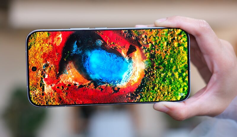 รีวิว vivo V80 "เสกช็อตลูกรักพระเจ้า" มาพร้อมกล้อง ZEISS ดีไซน์ดวงดาวสุดโดดเด่น แบตเตอรี่ 7200mAh ชาร์จไว 90W FlashCharge ระบบปฏิบัติการใหม่ล่าสุด OriginOS 7