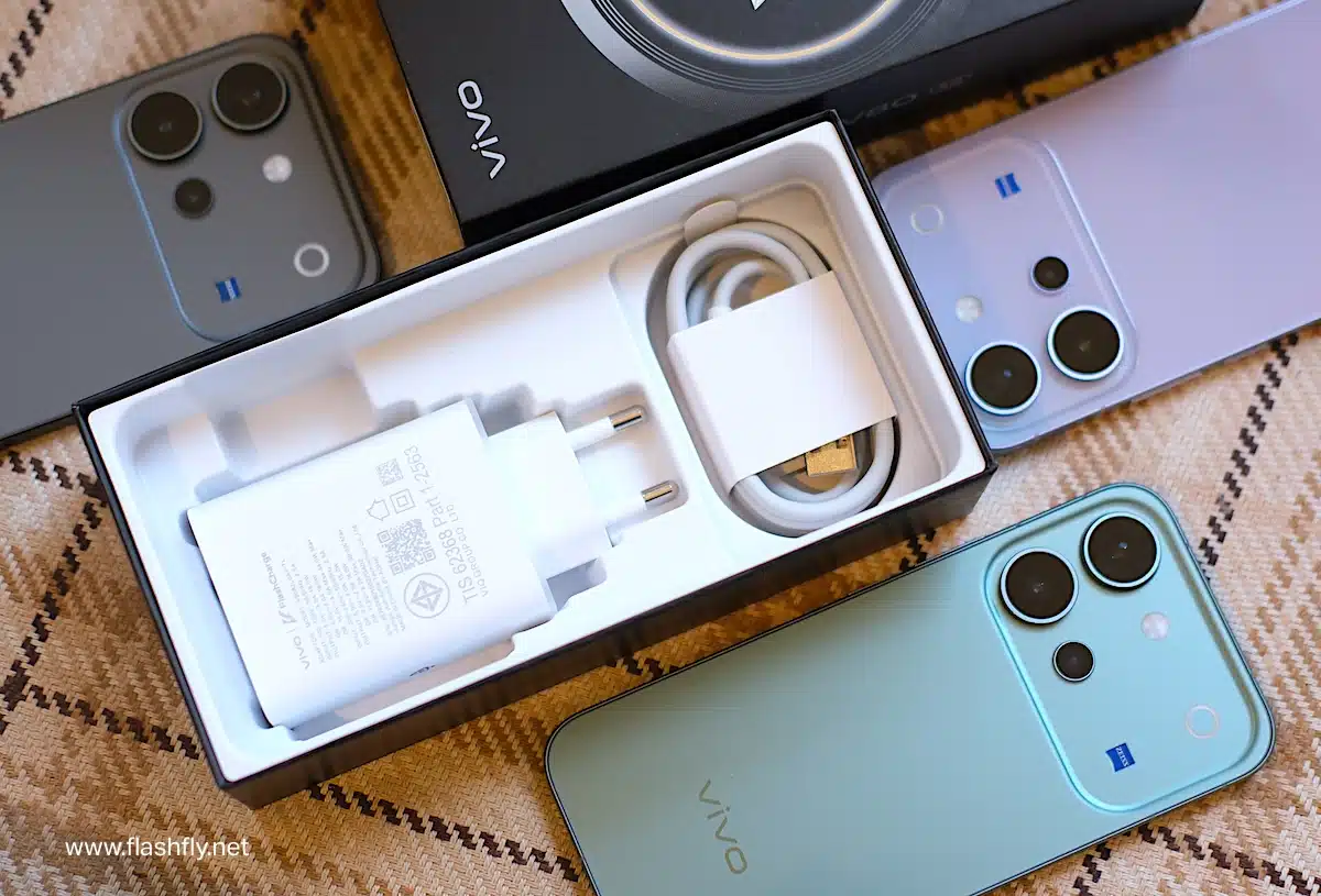 รีวิว vivo V80 "เสกช็อตลูกรักพระเจ้า" มาพร้อมกล้อง ZEISS ดีไซน์ดวงดาวสุดโดดเด่น แบตเตอรี่ 7200mAh ชาร์จไว 90W FlashCharge ระบบปฏิบัติการใหม่ล่าสุด OriginOS 7