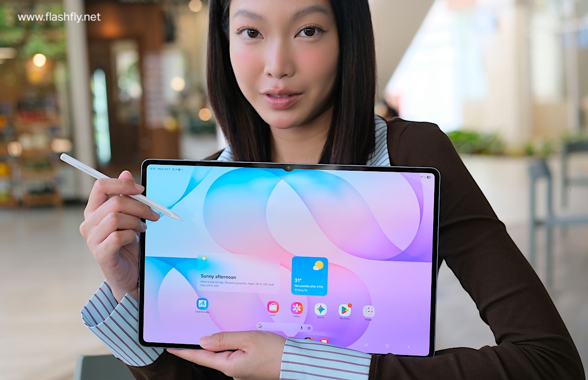 รีวิว Samsung Galaxy Tab S12 Ultra แท็บเล็ตจอยักษ์ 14.6 นิ้ว ดีไซน์บางเฉียบ เบาพกง่าย ทำงานได้ดุจ PC