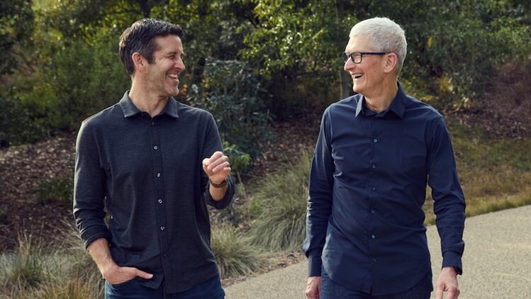 Tim Cook เผยช่วงเวลาเปลี่ยนผ่านของตำแหน่งซีอีโอ Apple และเหตุผลที่ให้ John Ternus เปิดตัว iPhone Duo