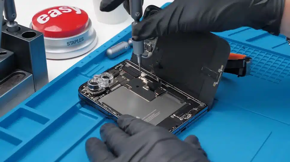 Apple แชร์คู่มือซ่อมแซม iPhone Duo ด้วยตนเอง