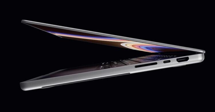 เผยราคา MacBook Pro รุ่นใหม่ ที่มาพร้อมหน้าจอสัมผัส เริ่มต้นทะลุหลักแสน