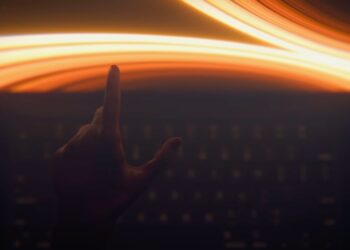 Mark Gurman เผยรายละเอียดด้านดีไซน์ของ MacBook Pro จอสัมผัส ก่อนเปิดตัว 28 ตุลาคมนี้