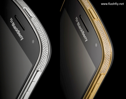 มาดู BlackBerry Bold 9900 สุดหรูประดับด้วยทองและคริสตัล Swarovski ราคา 80,000 บาท