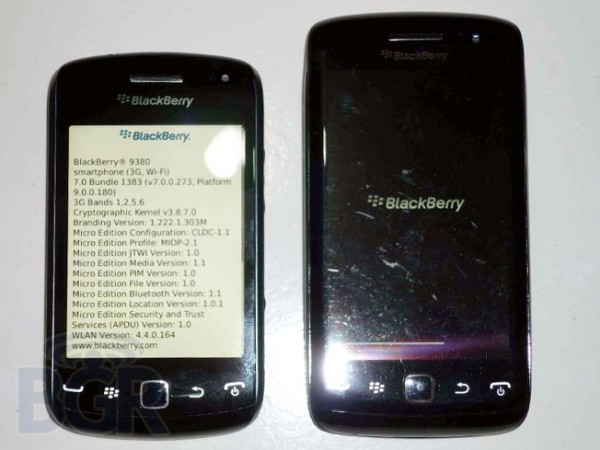 เผย RIM เตรียมเปิดตัว BlackBerry Bold 9790 และ Curve 9380 รุ่นใหม่ที่ใช้ OS 7