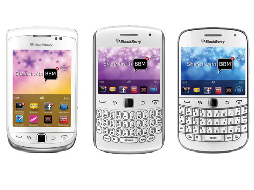BlackBerry Bold 9900, Torch 9810 และ Curve 9360 สีขาวเปิดให้จองแล้วที่เว็บไซต์ Phones 4 U