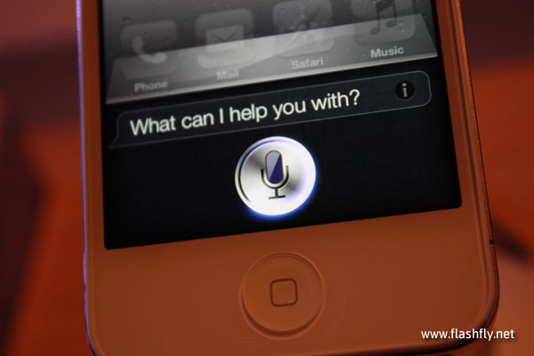 ลองจับประทับใจ iPhone 4S แรงเร็วและ Siri เลขาส่วนตัวคนใหม่