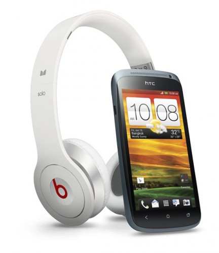 HTC เปิดจอง PRE-BOOKING HTC ONE S with BEATS SOLO ในราคาพิเศษ 21,900 บาท