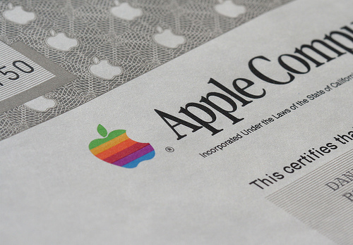 กระแส iPhone 5 และ iPad mini พา Apple กลายเป็นบริษัทที่มีมูลค่าตลาดสูงสุดในประวัติศาสตร์ เหนือ Microsoft