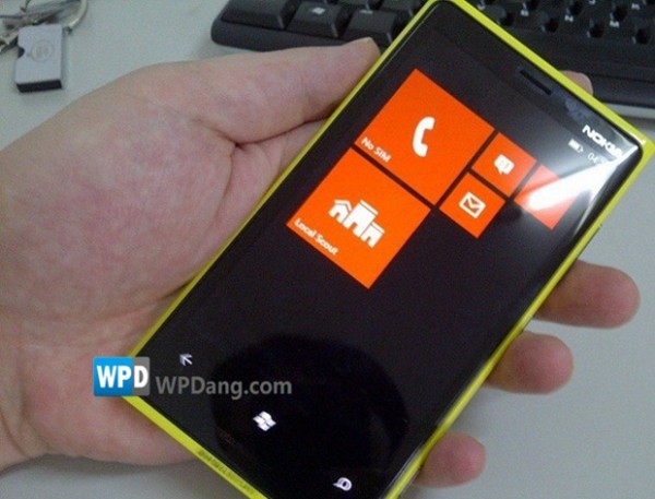 หลุด Nokia Lumia รุ่นปริศนามาพร้อม Windows Phone 8 โผล่ในจีน
