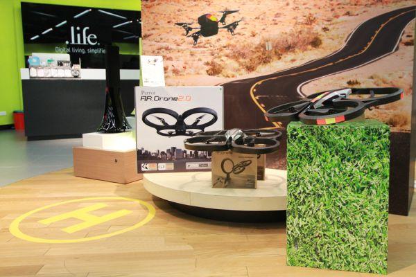 Copperwired ชวนทดสอบ AR Drone ที่ร้าน .life (ดอทไลฟ์) ทุกสาขา