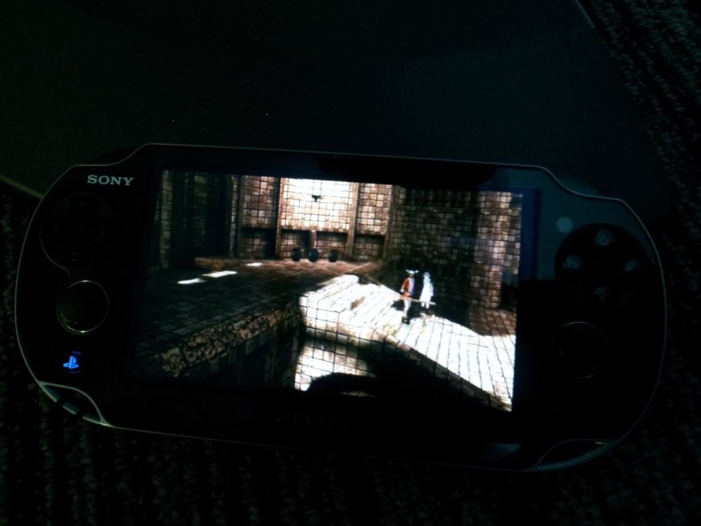 เผยโฉมภาพแรก Remote Play เกม ICO บนเครื่อง PS Vita