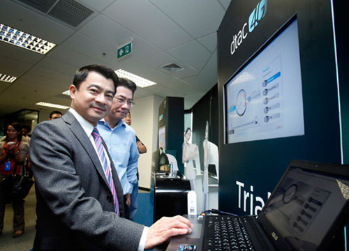 กสทช. เยี่ยมชม dtac ทดสอบ 4G ดาวน์โหลดได้สูงสุด 150Mbps ต่อวินาที