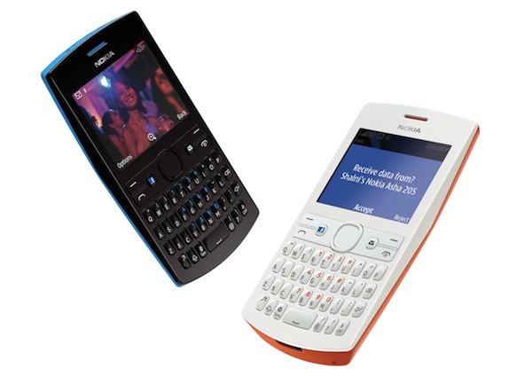 Nokia วางจำหน่าย Asha 205 สองซิมพร้อมคีย์บอร์ด QWERTY ,ปุ่ม Facebook และฟังก์ชั่นใหม่ Slam แชร์ข้อมูลได้ทันใจ แล้ววันนี้