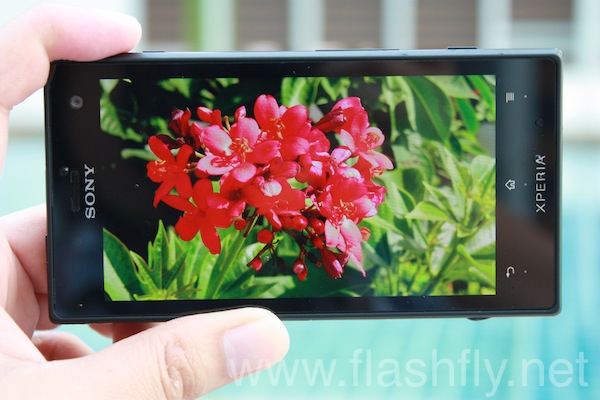 แรกสัมผัส Sony Xpria Acro S สมาร์ทโฟนระดับไฮเอนด์มาพร้อม Android 4.0 ที่กันน้ำกันฝุ่น
