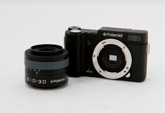 Polaroid เปิดตัวกล้อง Android รุ่น iM1836 เปลี่ยนเลนส์ได้ในราคา 12,000 บาท