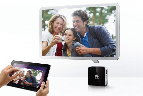 หัวเว่ยอวดโฉมโซลูชั่นบ้านอัจฉริยะ HUAWEI MediaQ M310 ที่งาน Mobile World Congress 2013