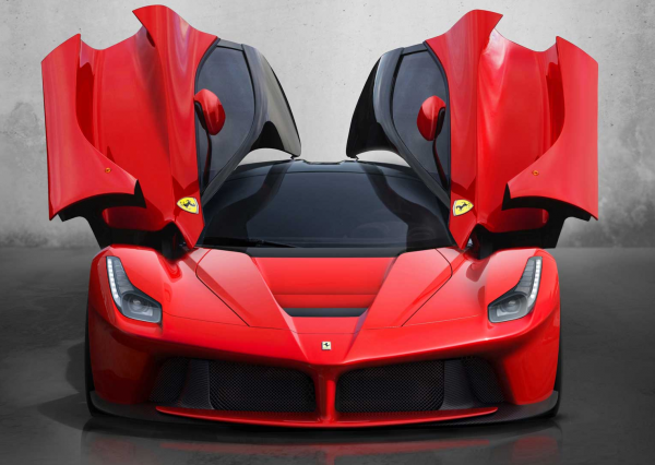 เมื่อค่าย Ferrari จับมือ Apple นำ iPad Mini และ Siri มาเป็นส่วนหนึ่งของรถสุดหรูรุ่นใหม่อย่าง LaFerrari