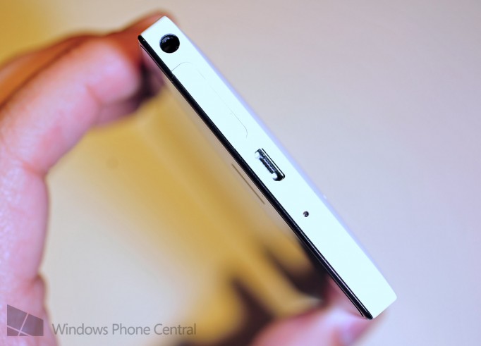 Lumia 928 top