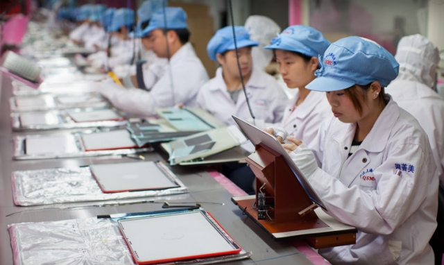 Foxconn เตรียมจ้างพนักงานเพิ่มสำหรับผลิต iPhone รุ่นใหม่จำนวนมาก