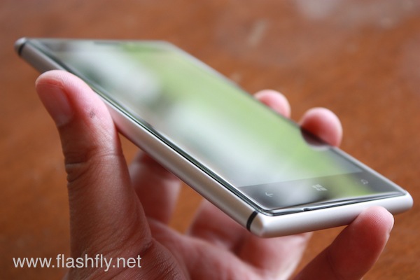 Nokia Lumia 925 สมาร์ทโฟนรุ่นแรกที่มาพร้อมอลูมิเนียมและเลนส์ Carl Zeiss มากถึง 6 ชิ้น