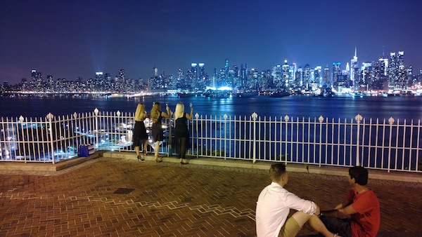 nokia-lumia-1020-pro-lowlight resize 2