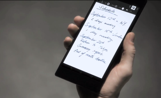 ชมภาพยนตร์โฆษณาของ Xperia Z Ultra สมาร์ทโฟนสุดบางหน้าจอขนาดใหญ่ที่สุด