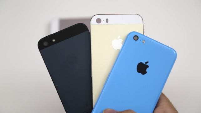 อย่างงาม!! ชมคลิปเทียบชัดๆ iPhone 5S สีทองแชมเปญ และ iPhone 5C ล่าสุด