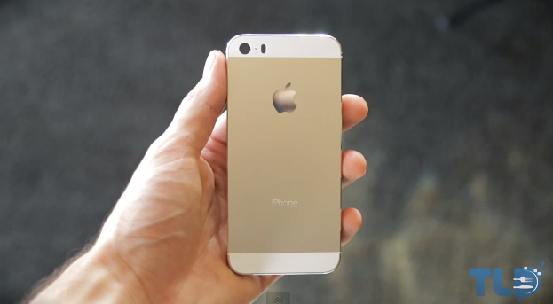 รายชื่อ iPhone 5S โผ่ลที่เว็บไซต์เครือข่ายผู้ให้บริการในญี่ปุ่น KDDI แล้ว