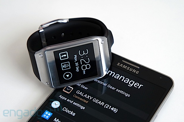 Samsung สยบข่าวลือ เผยยอดจำหน่าย Galaxy Gear ทะลุ 800,000 เครื่องไปแล้ว
