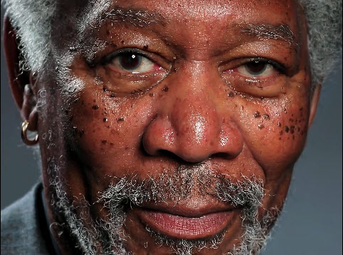 สุดเจ๋ง!! ชมภาพเหมือน มอร์แกน ฟรีแมน ที่ถูกวาดโดยใช้แค่นิ้วมือบน iPad Air (ชมคลิป)