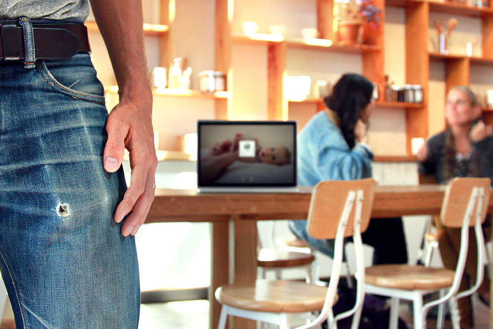 สุดล้ำ!! แค่เคาะ iPhone ก็ปลดล็อคหน้าจอเครื่อง Mac ได้