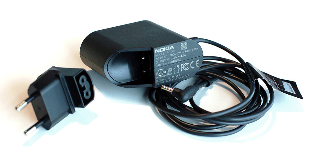 181648-nokiaac300charger