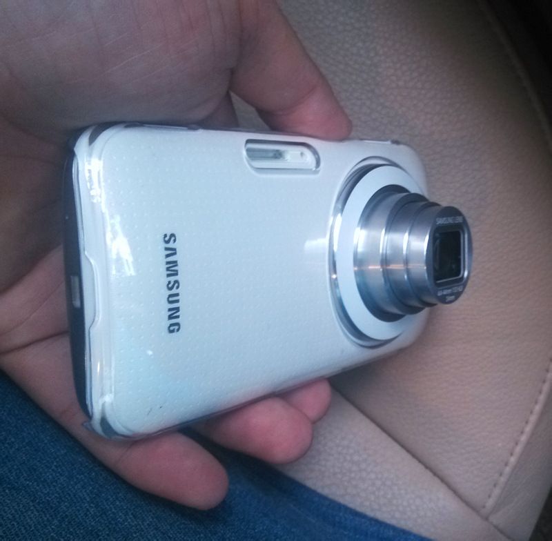 ชมชัดๆ Samsung Galaxy K กล้อง Optical Zoom ถึง 10 เท่า ก่อนเปิดตัว 29 เมษายนนี้
