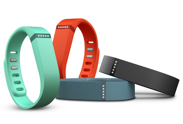 สายรัดข้อมือสุขภาพ Fitbit Flex วางจำหน่ายแล้ว 3,990 บาทที่ iStudio