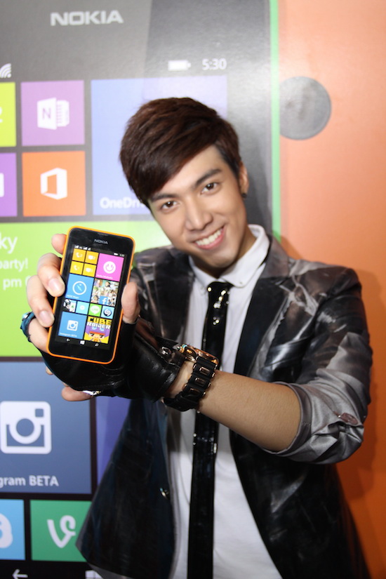 Nokia-Lumia-530-th-flashfly-03