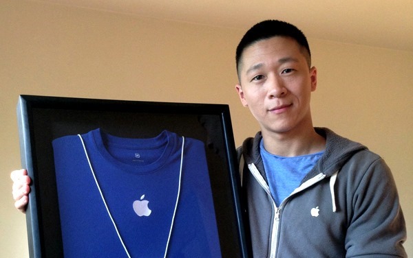 เมื่อนาย Sam Sung เปิดประมูลของใช้ส่วนตัวสมัยทำงานที่ Apple