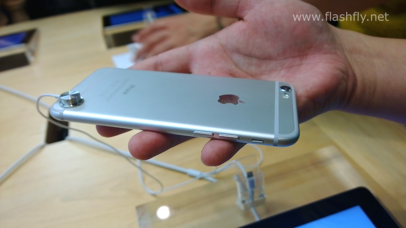 iPhone-6-Silver-Preview-HandsOn-flashfly-04
