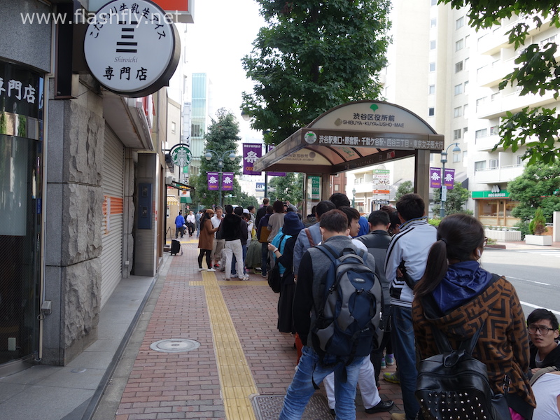 iPhone6-first-day-sale-in-shibuya-japan-2014-04