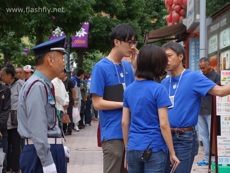iPhone6-first-day-sale-in-shibuya-japan-2014-14